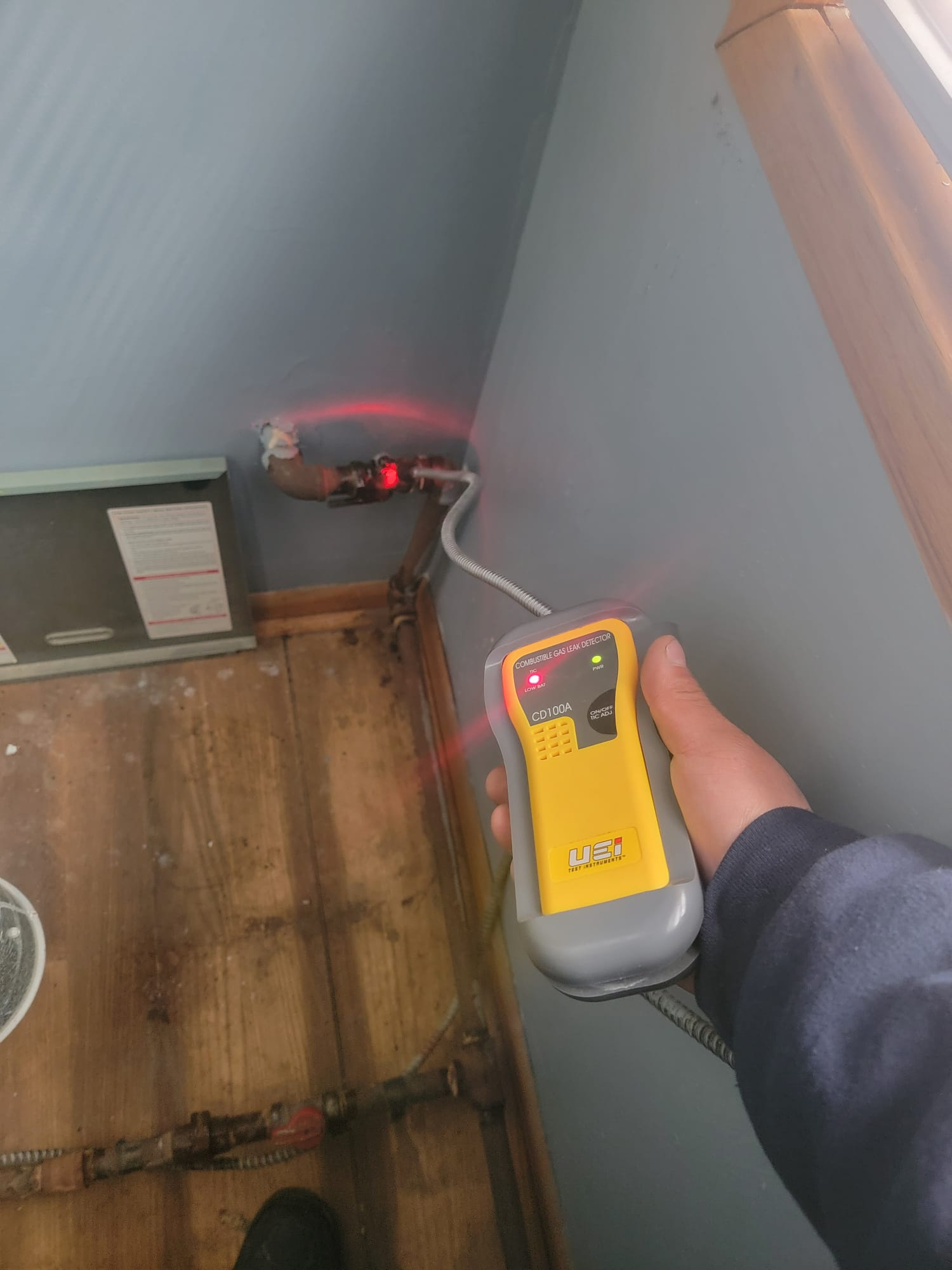 Gas leak detection